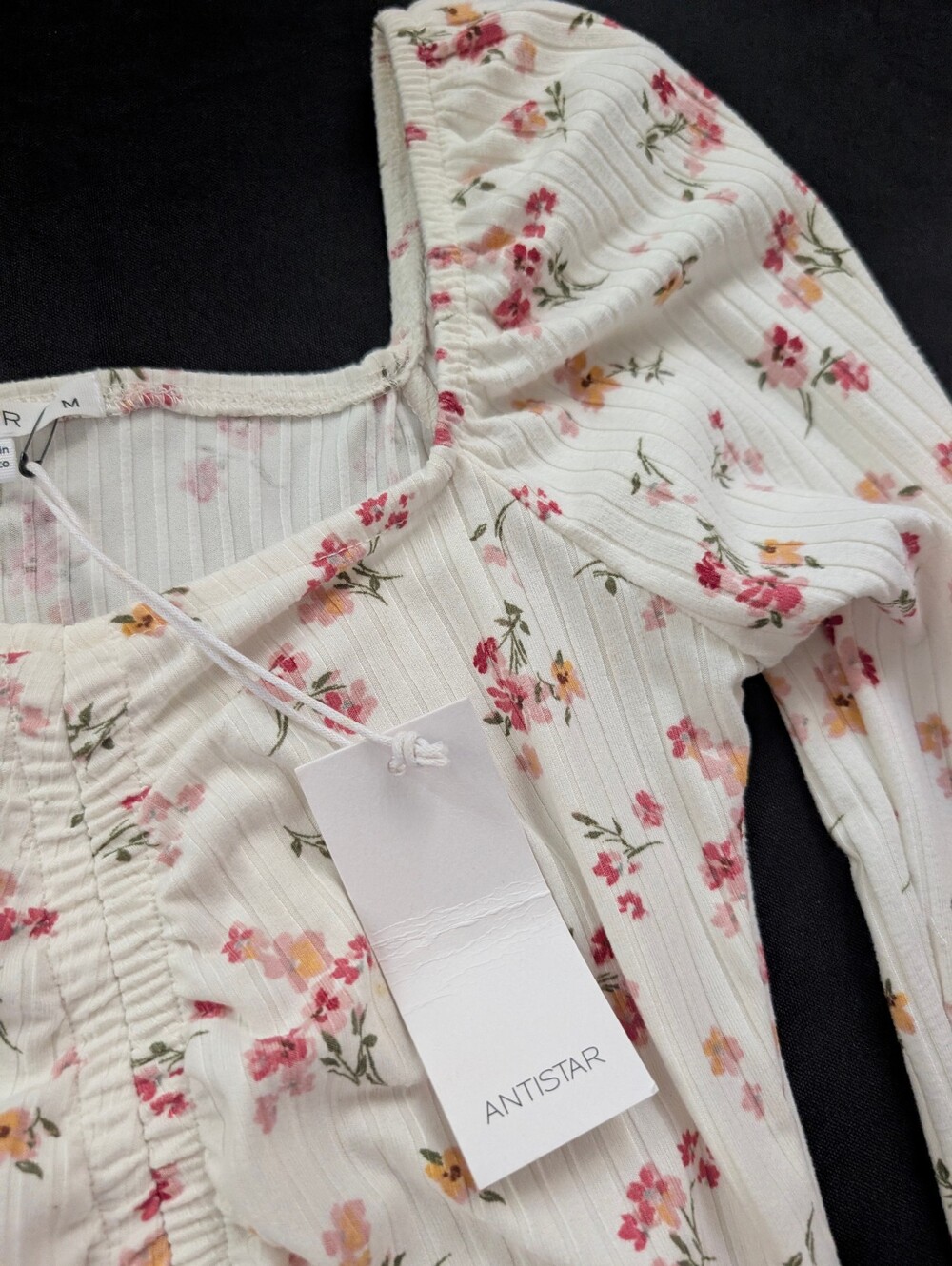 NWT Antistar Floral Ribbed Ruched Top - Picture 2 of 3